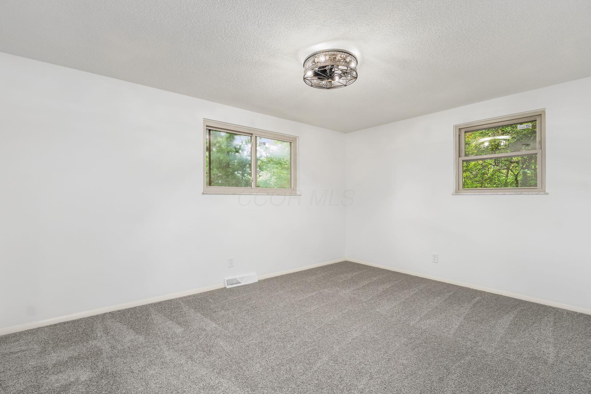 6571 Karl Road Columbus, OH 43229 - Photo 23 of 45 022_ Rd Columbus OH 43229 USA