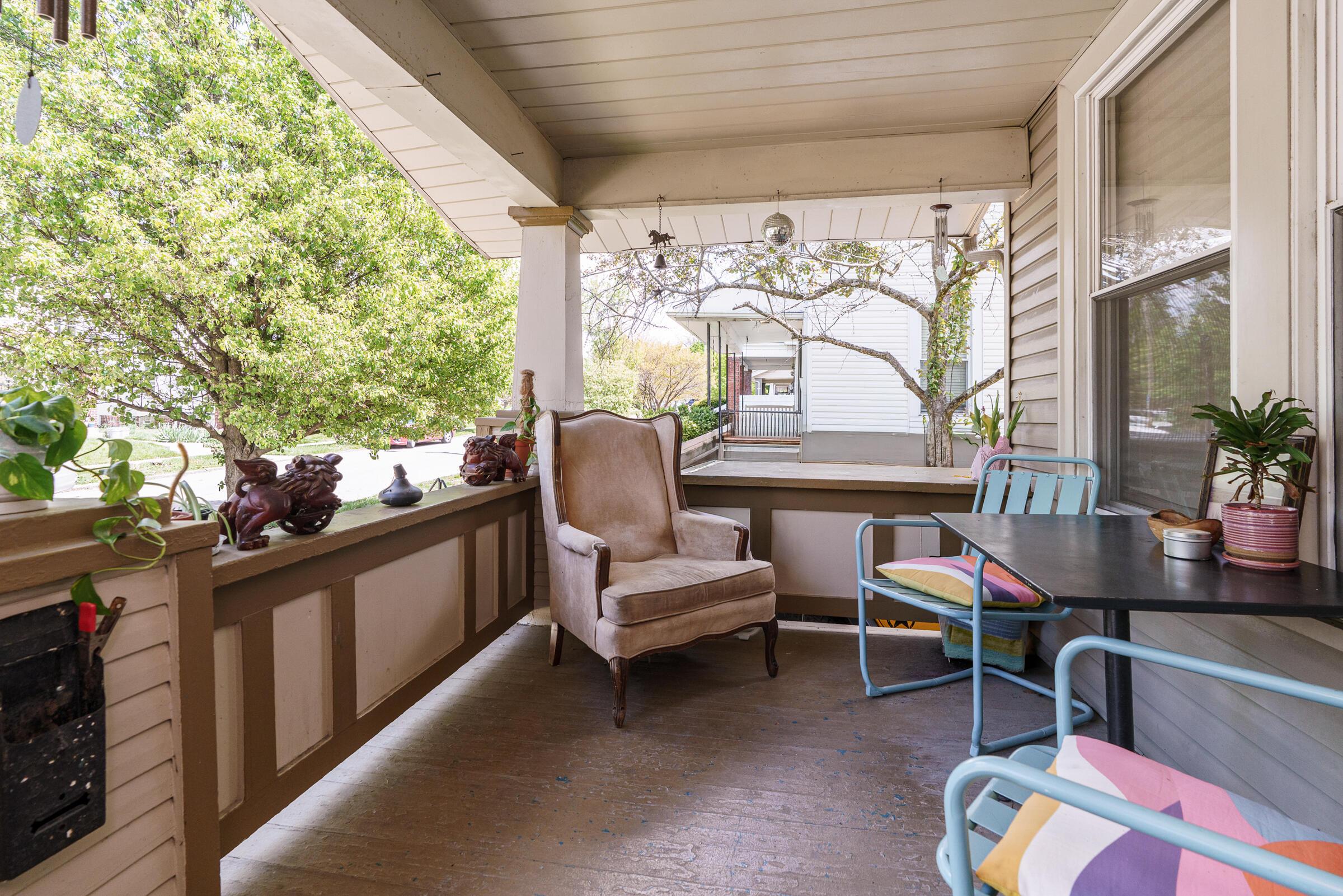 245-247 Crestview Road Columbus, OH 43202 - Photo 2 of 35 Front Porch of 247 side.