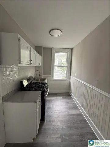 $950 | 81 Dana Street, Unit 2, Wilkes Barre, PA 18702