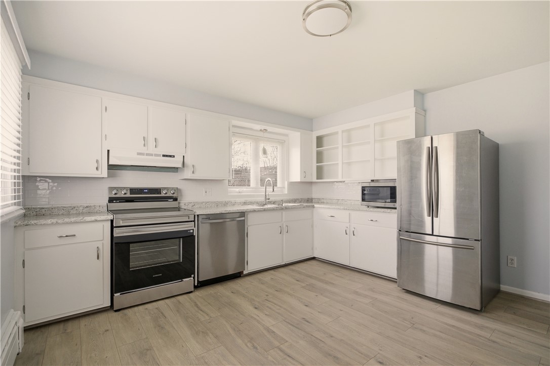 92 Bracket Avenue Tiverton, RI 02878 - Photo 13 of 48