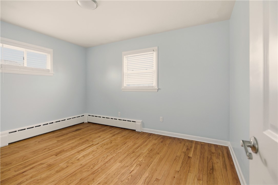 92 Bracket Avenue Tiverton, RI 02878 - Photo 19 of 48