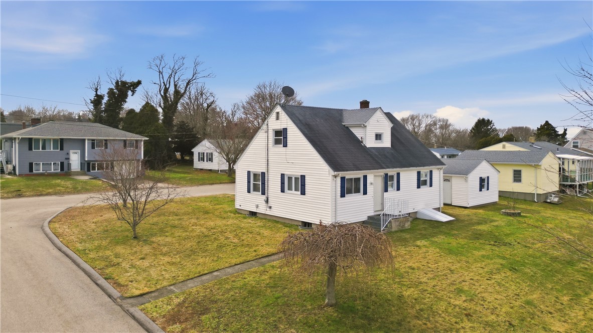 92 Bracket Avenue Tiverton, RI 02878 - Photo 37 of 48