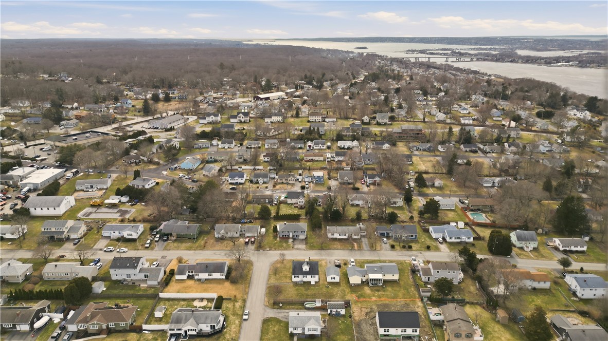 92 Bracket Avenue Tiverton, RI 02878 - Photo 44 of 48