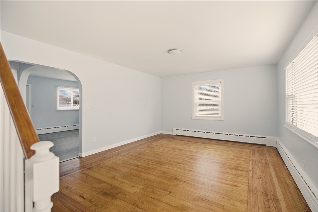 92 Bracket Avenue Tiverton, RI 02878 - Photo 6 of 48