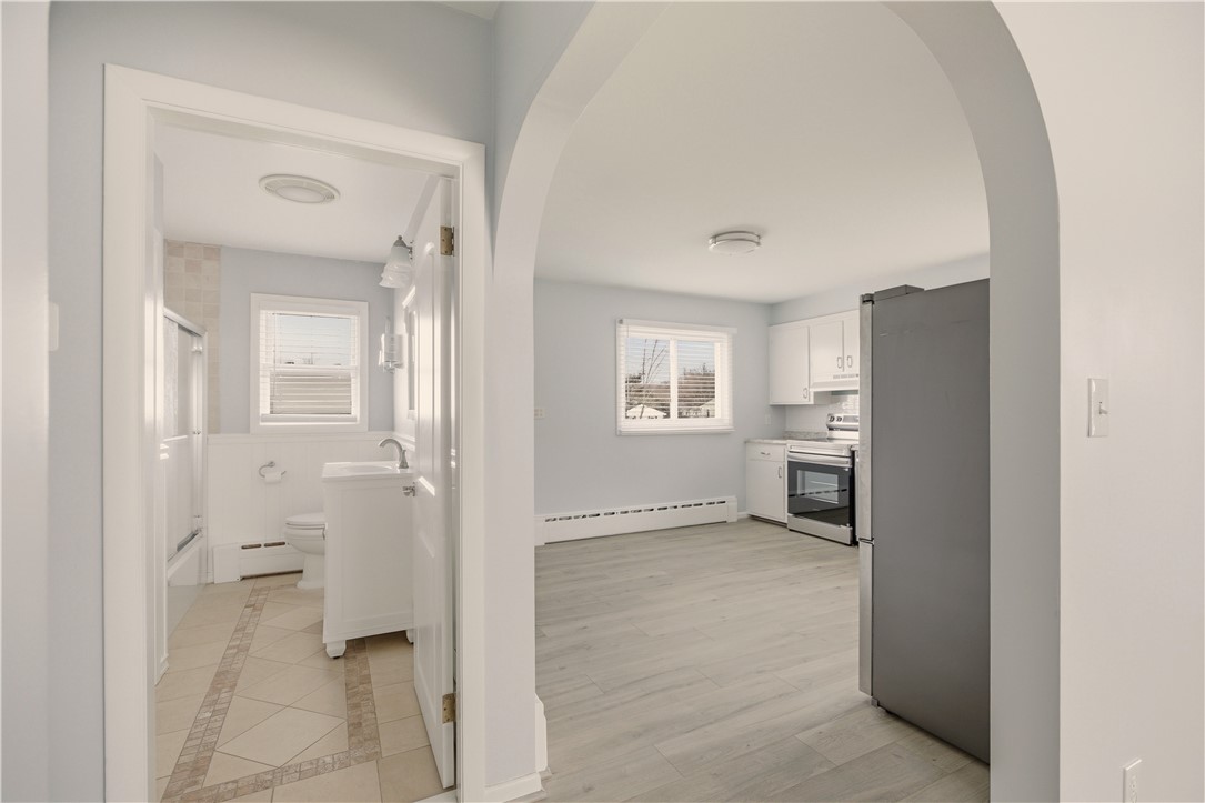 92 Bracket Avenue Tiverton, RI 02878 - Photo 9 of 48