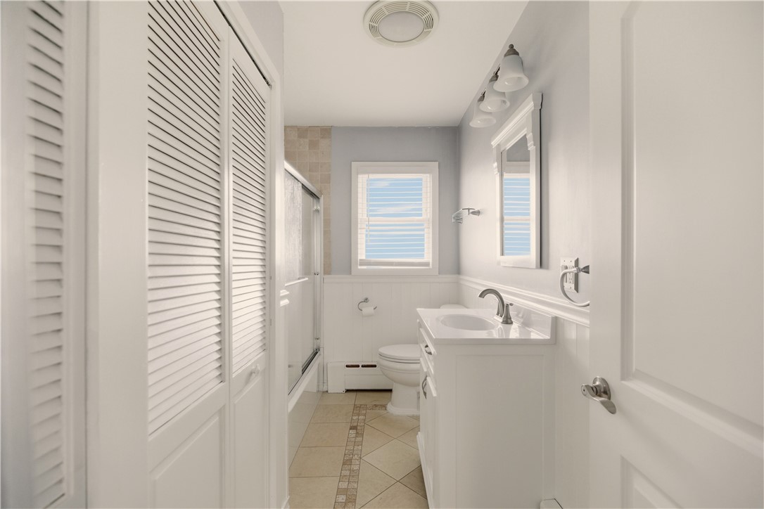 92 Bracket Avenue Tiverton, RI 02878 - Photo 10 of 48