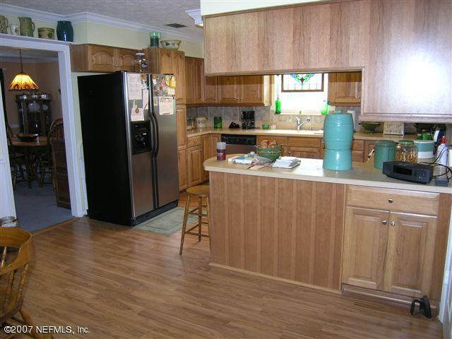 5606 Fort Sumter Road Jacksonville, FL 32210 - Photo 5 of 10 Upgraded Kitchen