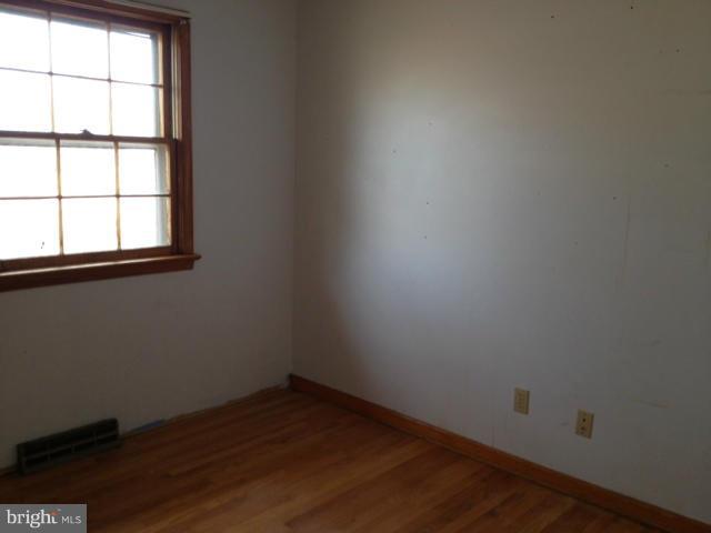 2800 Partlow Road Beaverdam, VA 23015 - Photo 16 of 27 Bedroom