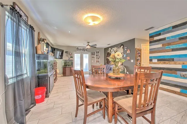 $329,900 | 38021 10th Avenue, Zephyrhills, FL 33542