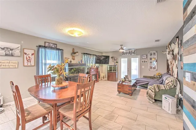 $329,900 | 38021 10th Avenue, Zephyrhills, FL 33542