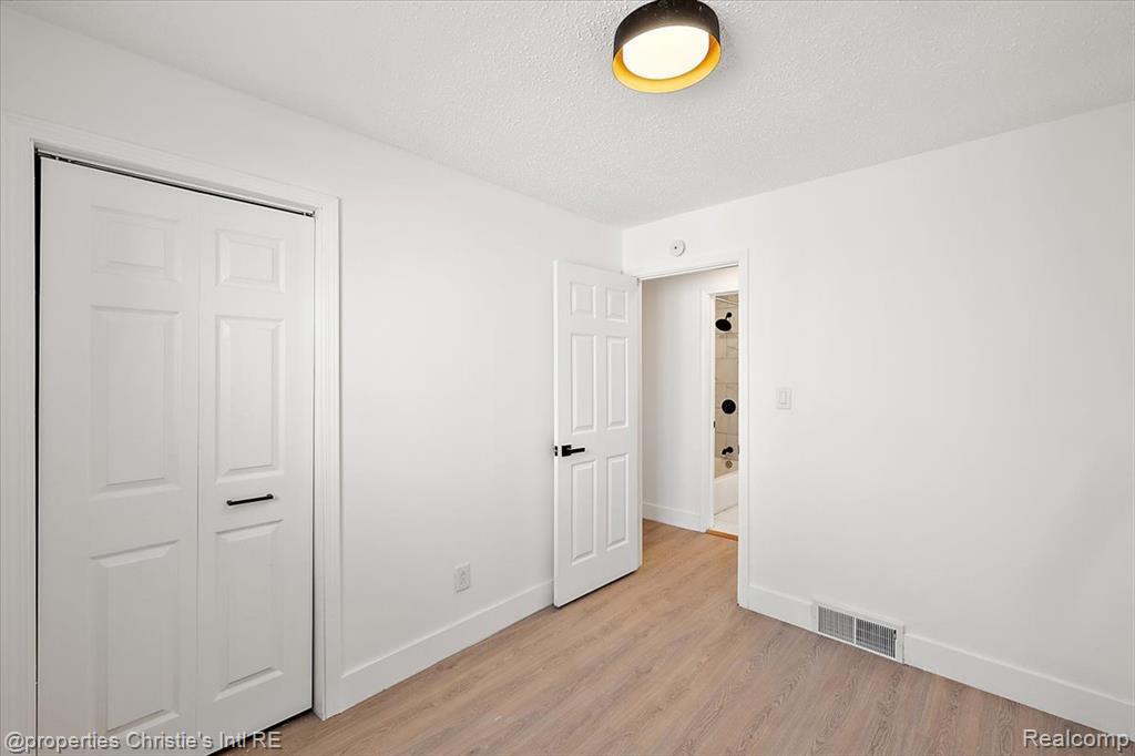 20850 Glen Lodge Road Ferndale, MI 48220 - Photo 15 of 18