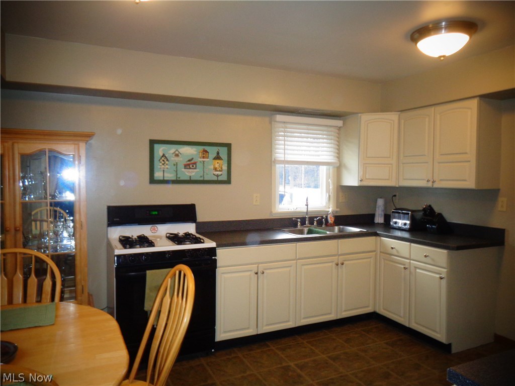 2122 Bridger Road Akron, OH 44312 - Photo 7 of 26