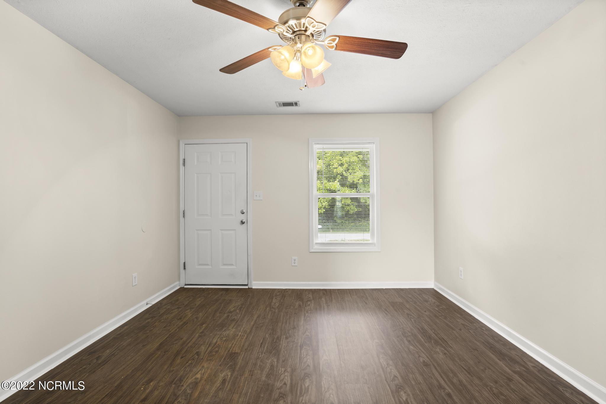 138 Lain Mark Drive Hubert, NC 28539 - Photo 7 of 21 IMG_3964