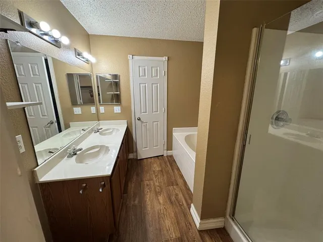 $3,000 | 512 Magdalen Avenue, Fort Worth, TX 76036