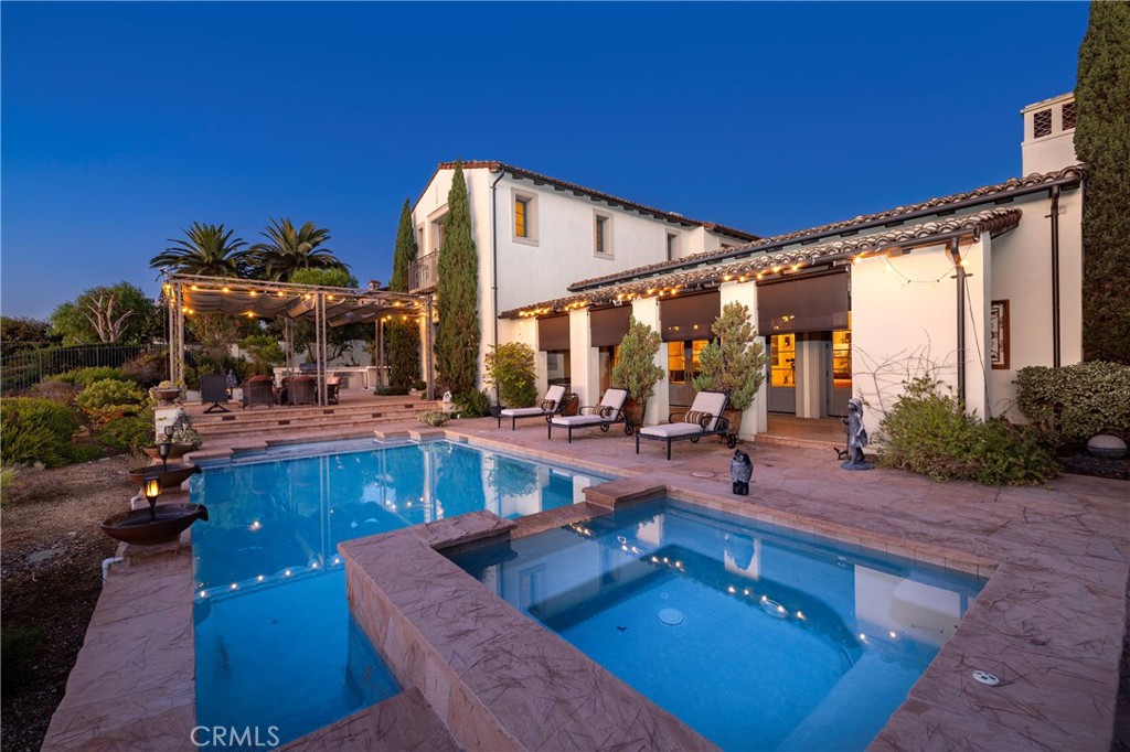 47 Vernal Irvine, CA 92603 - Photo 10 of 38 a view of a living room and kitchen