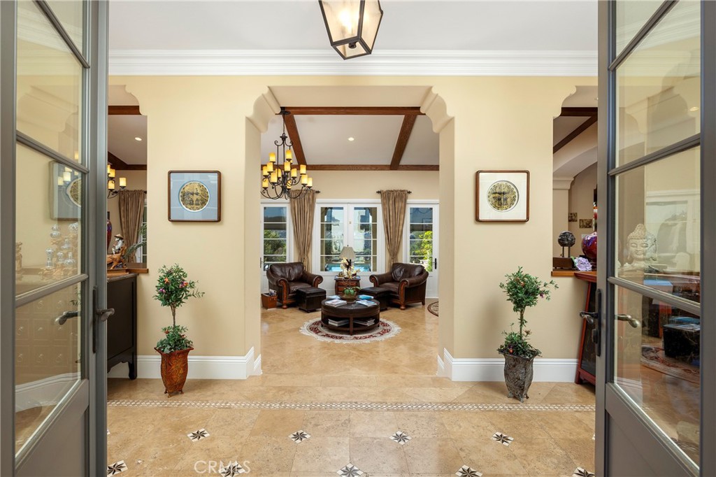 47 Vernal Irvine, CA 92603 - Photo 11 of 38 a living room with furniture and potted plant