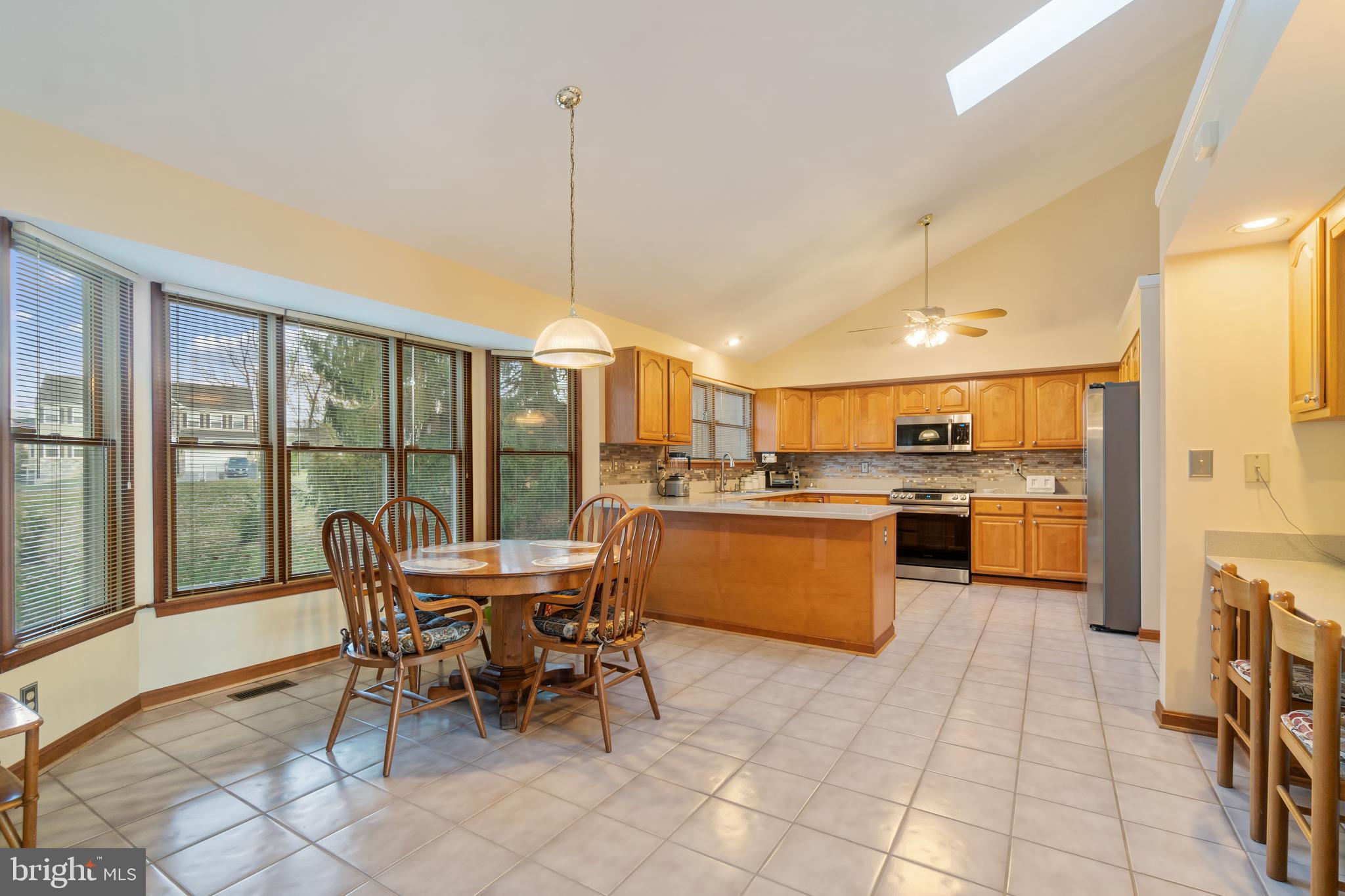 8338 Old Montgomery Road Columbia, MD 21045 - Photo 27 of 54 Breakfast Area/Kitchen