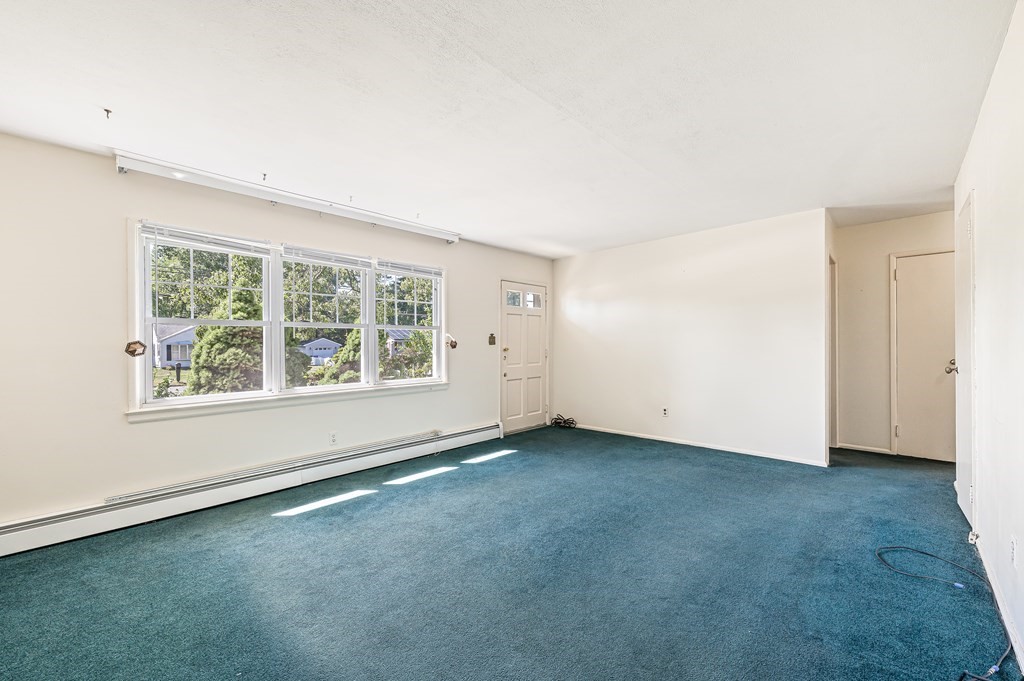 803 Bradley Road Springfield, MA 01119 - Photo 12 of 20