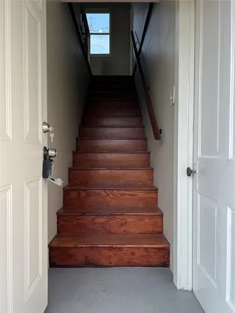 $390,000 | 723 North Meyer Street, Sealy, TX 77474