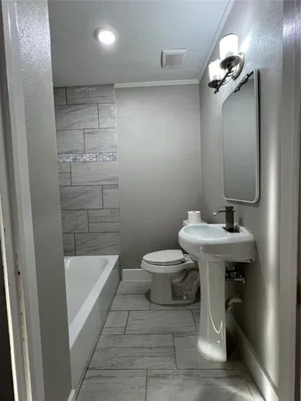 $390,000 | 723 North Meyer Street, Sealy, TX 77474