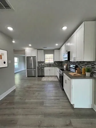 $390,000 | 723 North Meyer Street, Sealy, TX 77474