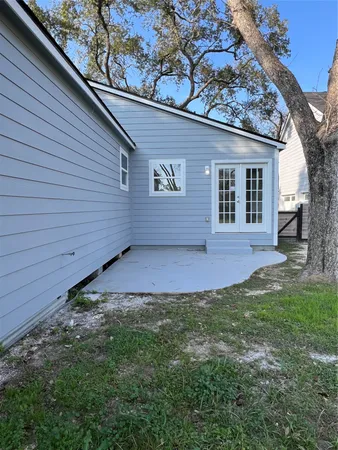 $390,000 | 723 North Meyer Street, Sealy, TX 77474