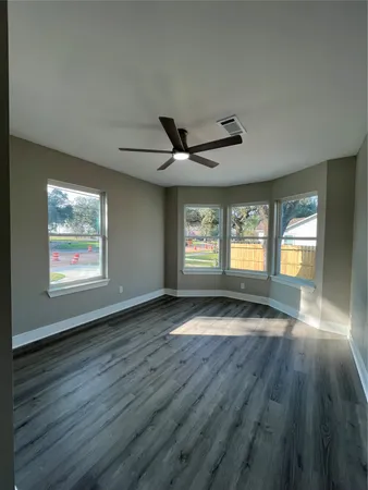 $390,000 | 723 North Meyer Street, Sealy, TX 77474