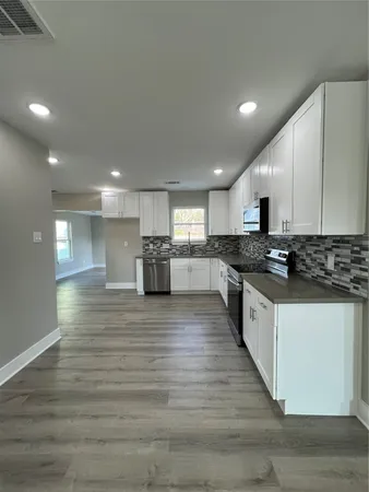 $390,000 | 723 North Meyer Street, Sealy, TX 77474