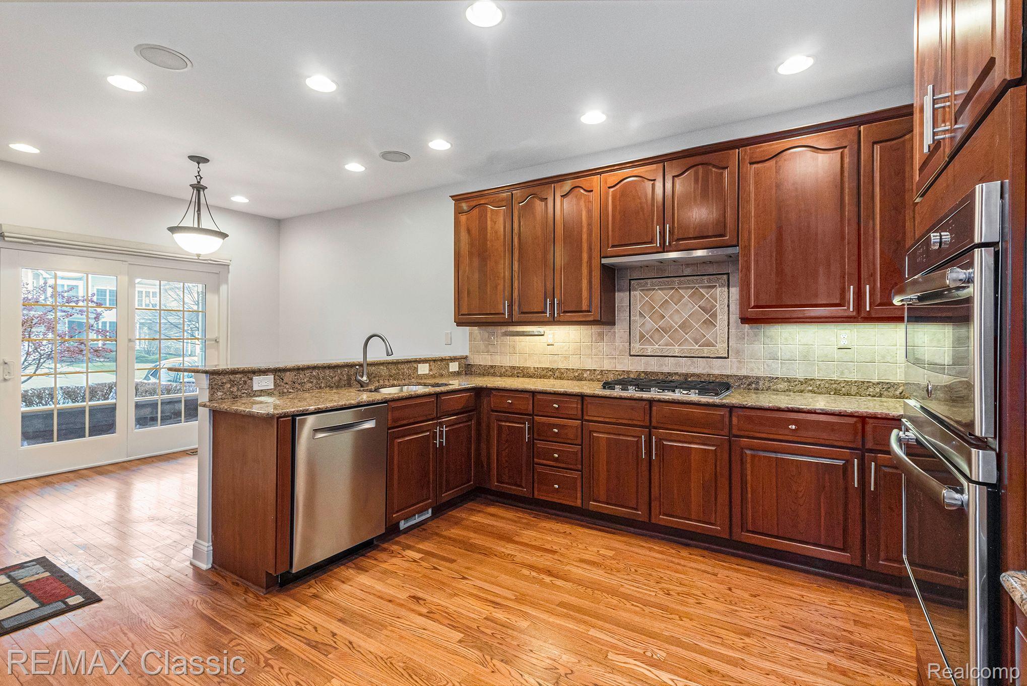 24870 Reeds Pointe Drive, Unit 52 Novi, MI 48374 - Photo 6 of 38