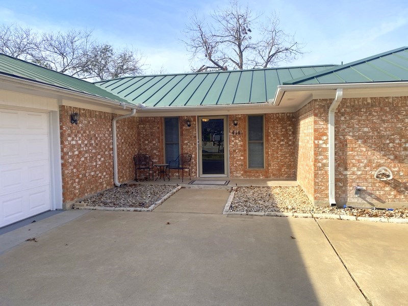 414 Meadow Ridge Drive Kerrville, TX 78028 - Photo 2 of 30