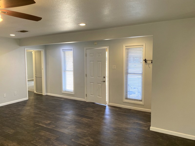 414 Meadow Ridge Drive Kerrville, TX 78028 - Photo 3 of 30