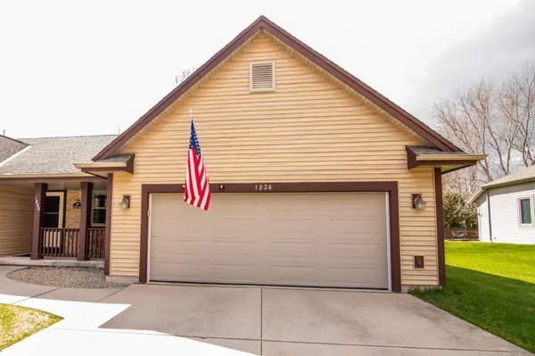 $409,500 | 1236 North Water Street, Watertown, WI 53098