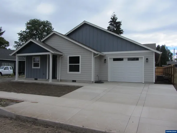 $429,000 | 73 Park Street, Lebanon, OR 97355