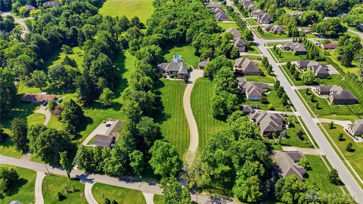 6651 Possum Run Road Dayton, OH 45440 - Photo 4 of 100