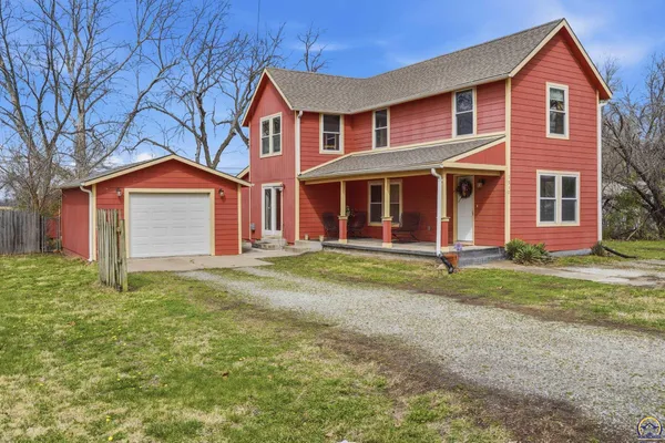 $209,900 | 1917 Northwest West Street, Topeka, KS 66608