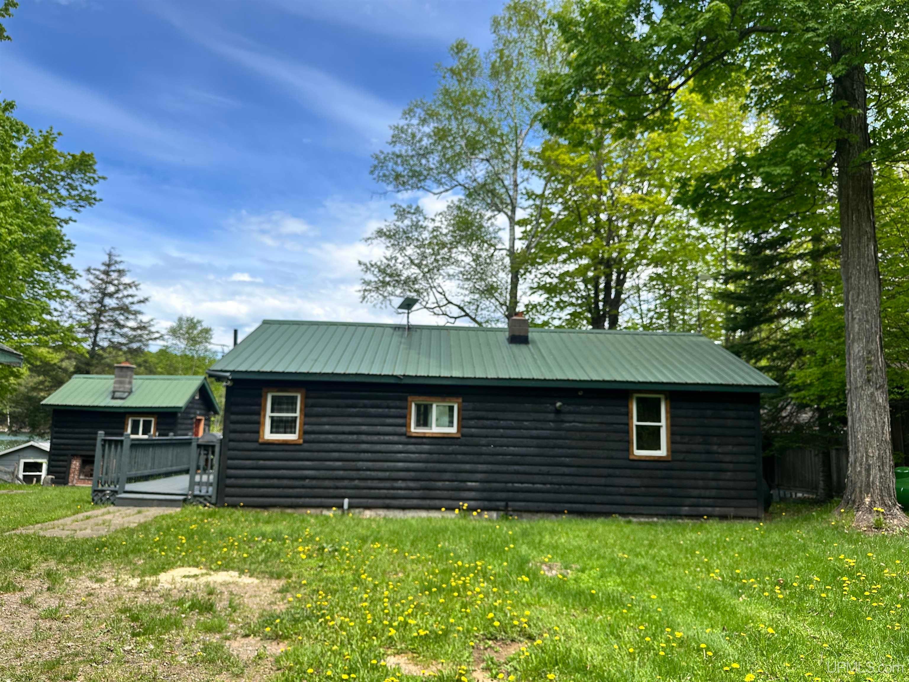 2942 Sycamore Road Republic, MI 49879 - Photo 10 of 35 Gallery Image 10