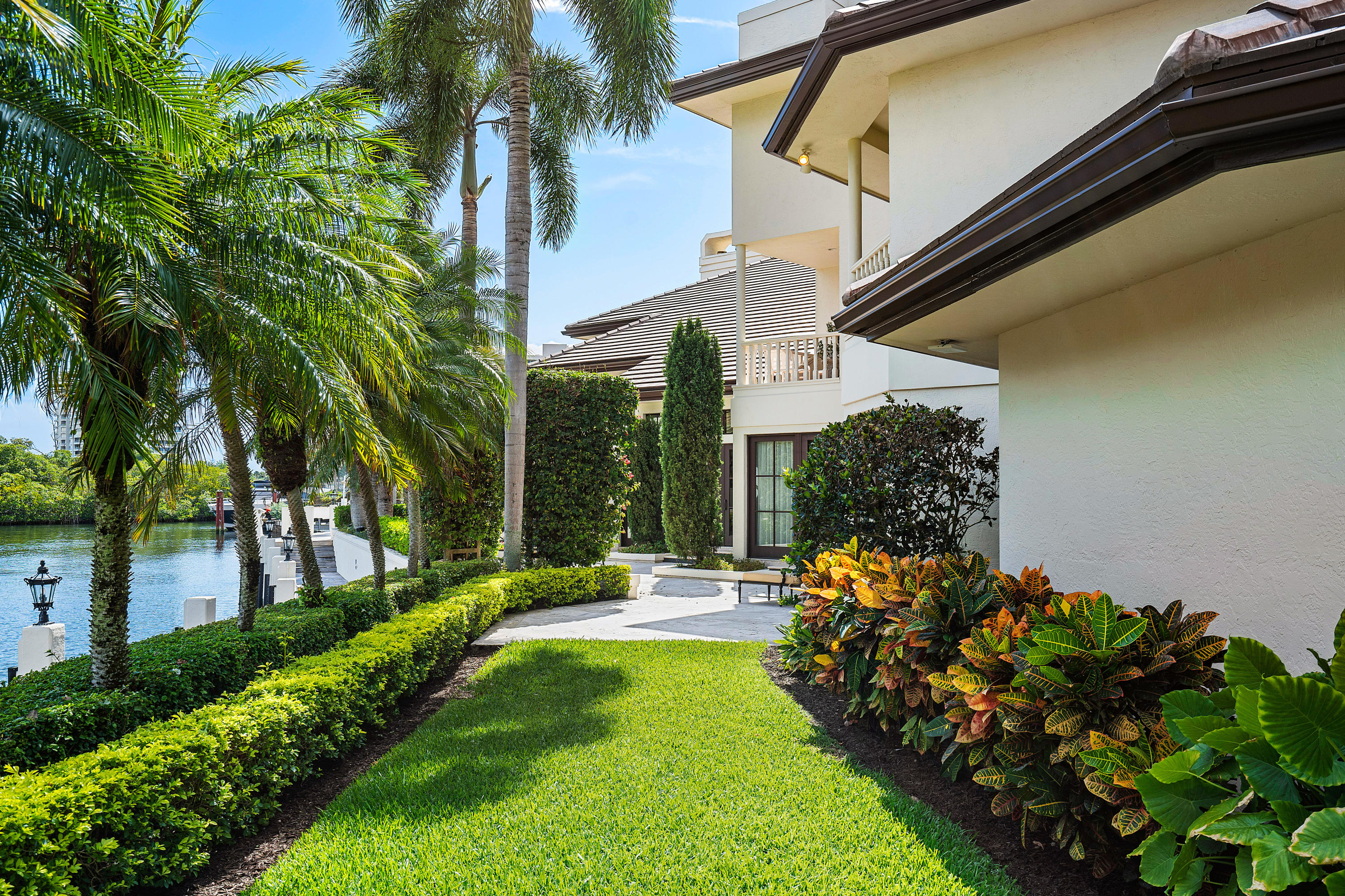 751 Northeast 40th Road Boca Raton, FL 33431 - Photo 102 of 111 yard