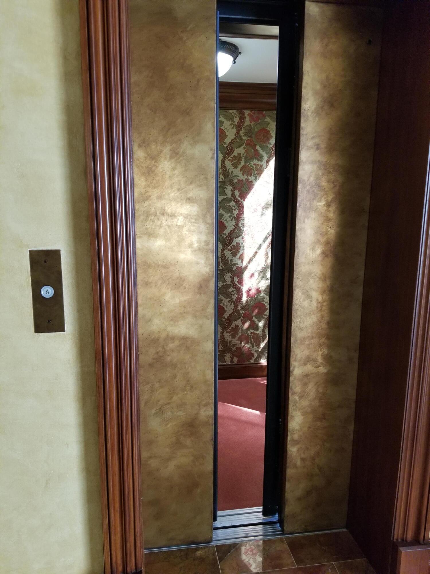 751 Northeast 40th Road Boca Raton, FL 33431 - Photo 26 of 111 Elevator