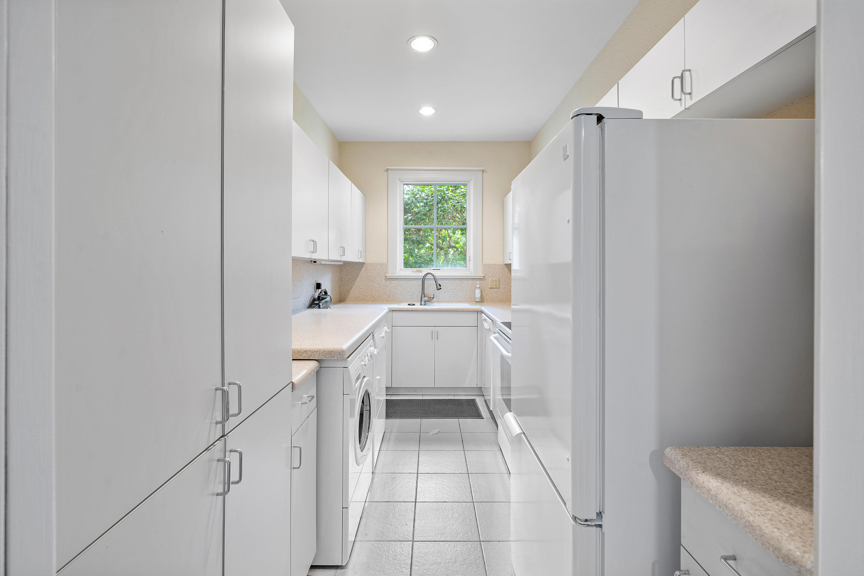 751 Northeast 40th Road Boca Raton, FL 33431 - Photo 57 of 111 Utility room
