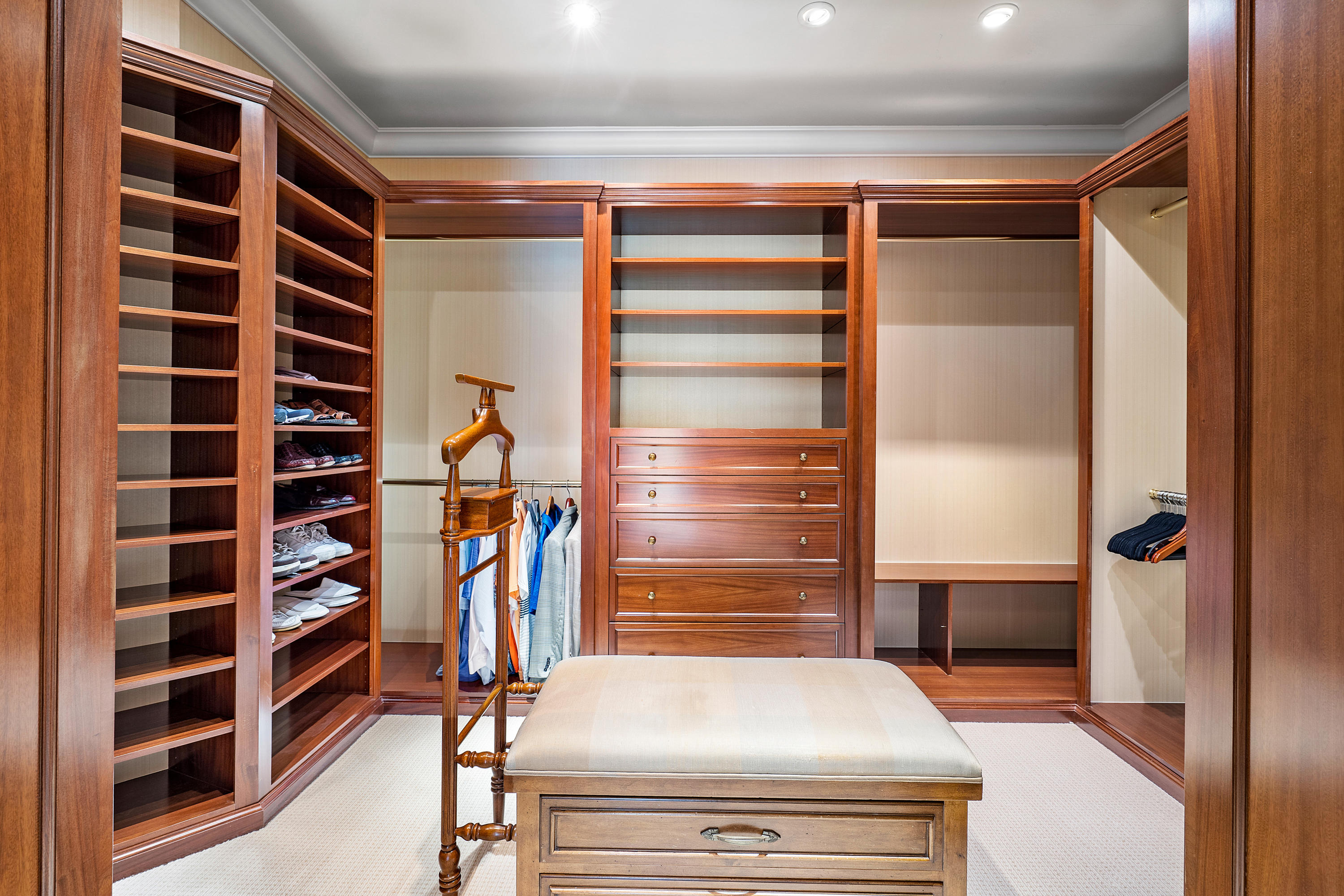 751 Northeast 40th Road Boca Raton, FL 33431 - Photo 78 of 111 Owner's closet