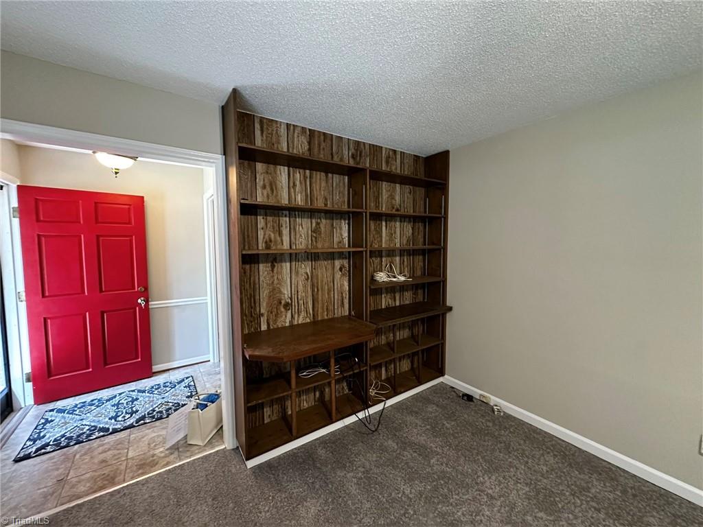 3724 Frazier Road Greensboro, NC 27407 - Photo 13 of 26 Livingroom
