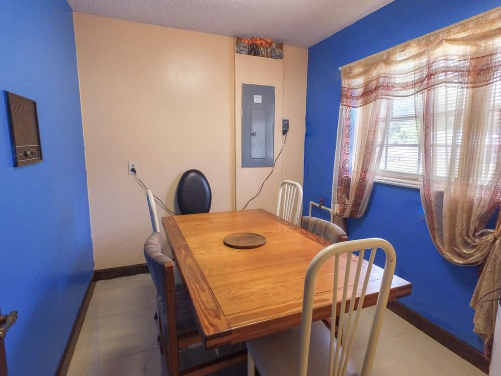 4902 Five Acre Road Plant City, FL 33565 - Photo 20 of 39