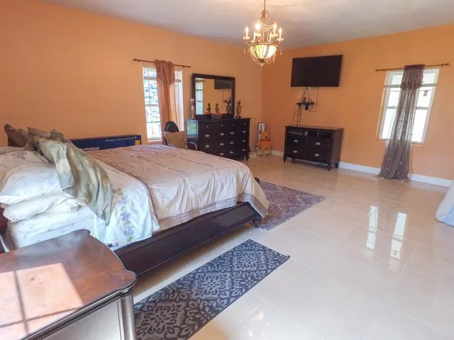 $580,000 | 4902 Five Acre Road, Plant City, FL 33565