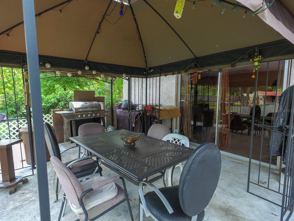 4902 Five Acre Road Plant City, FL 33565 - Photo 34 of 39