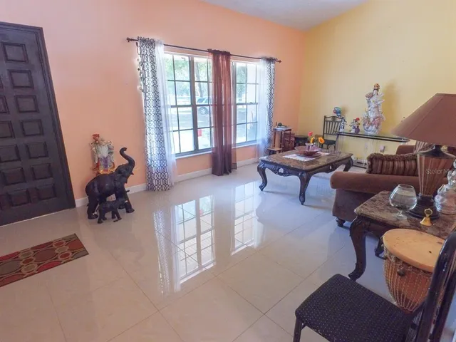 $580,000 | 4902 Five Acre Road, Plant City, FL 33565