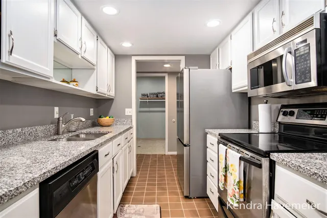 $280,000 | 1270 Hillburn Avenue Northwest, Grand Rapids, MI 49504