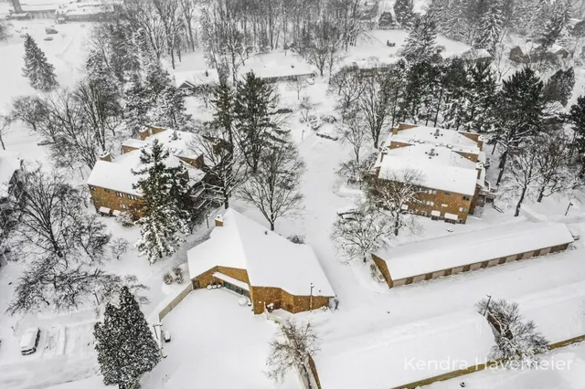 $280,000 | 1270 Hillburn Avenue Northwest, Grand Rapids, MI 49504