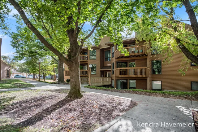 $280,000 | 1270 Hillburn Avenue Northwest, Grand Rapids, MI 49504