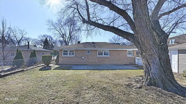 $340,000 | 7132 84th Place, Burbank, IL 60459