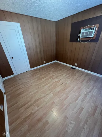 $795 | 918 North Kealing Avenue, Indianapolis, IN 46201